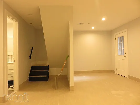 Rented by Rennit Inc. | media 39