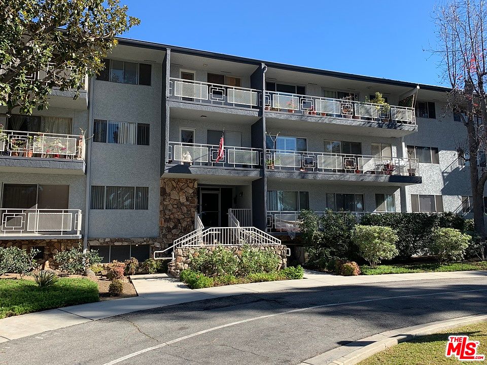 1st image of 12035 Beverly Blvd #2