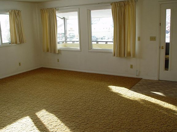 281 6th Ave EN upper-03_10022013