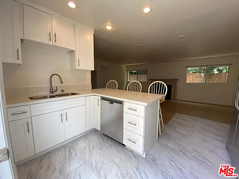837 Sunset Ave — Photo 7