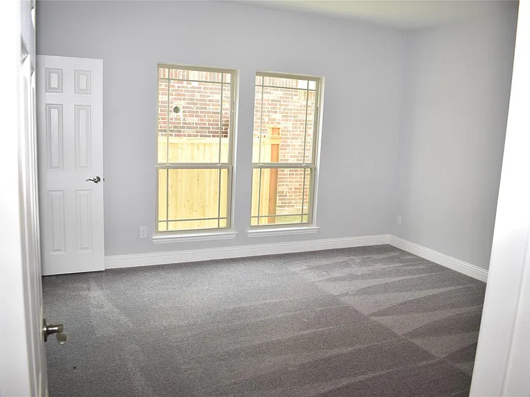 2716 La Jolla Blvd — Photo 19