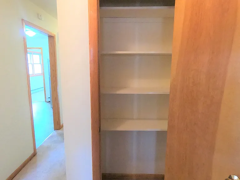 404 Jackson Ave #2 — Photo 12