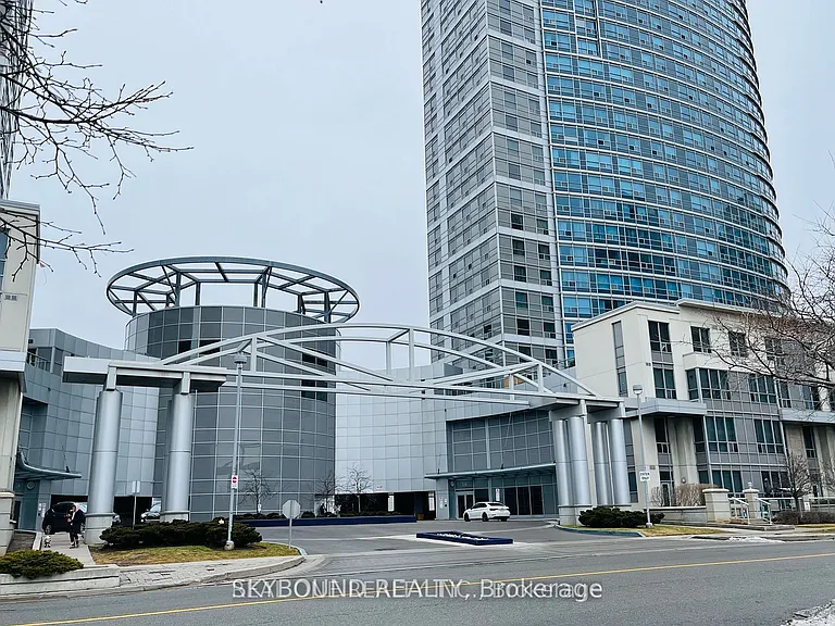 38 Lee Centre Dr #1702 — Photo 22