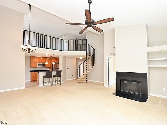 3rd image of 220 Fox Hollow Dr APT 311