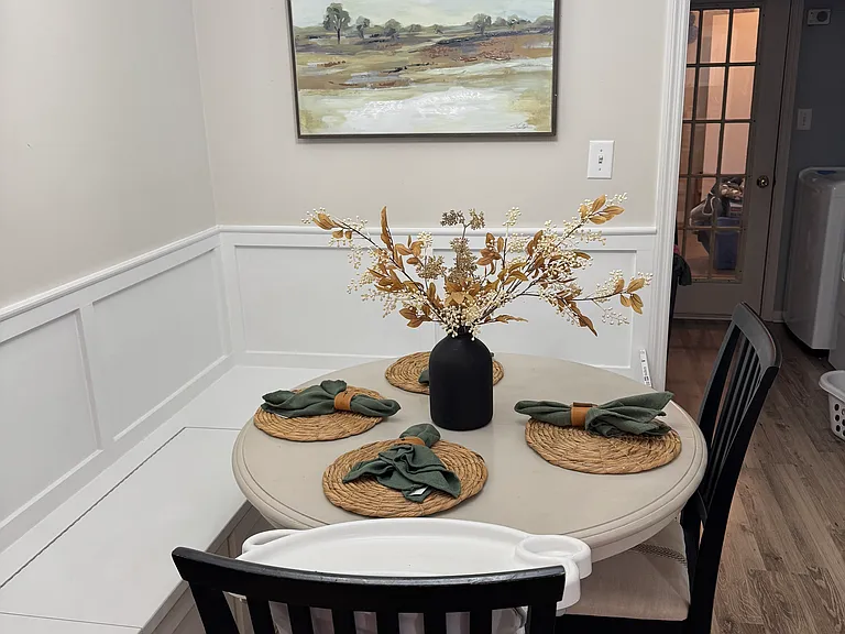 Breakfast nook