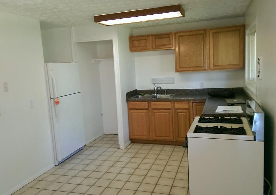 2nd image of 7010 Bartlett Rd