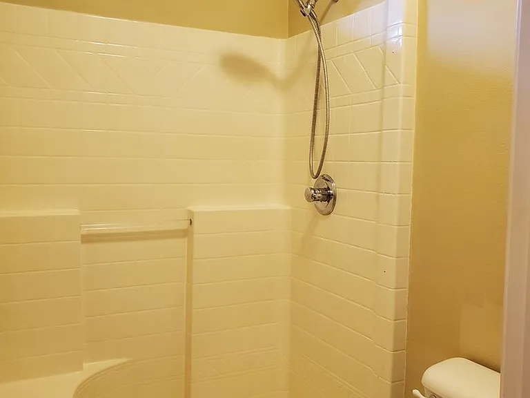 7612 Kodiak Ave NE — Photo 11