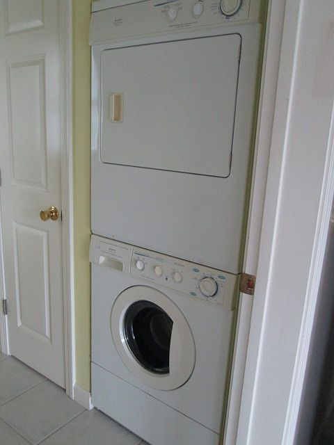 2nd image of 7 Quail Hollow Close
