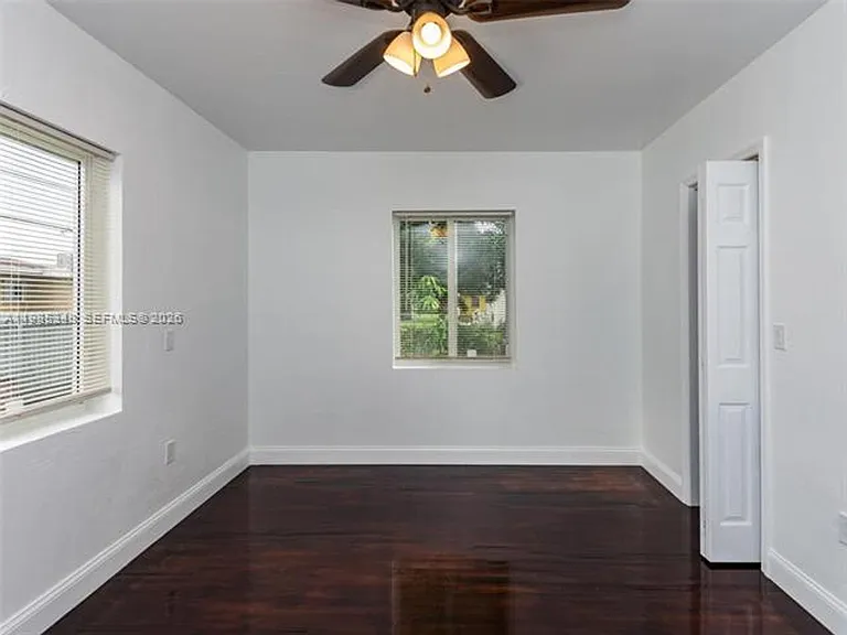 6300 NW 41st St — Photo 28