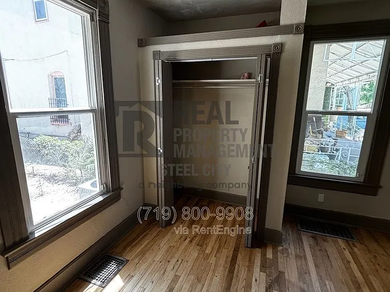 410 W 13th St — Photo 9