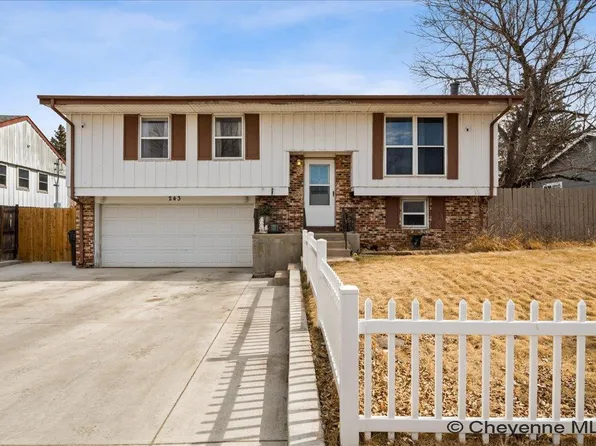 243 Snyder Ave, Cheyenne, WY 82007