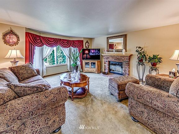 3rd image of 5205 64th Ave NE