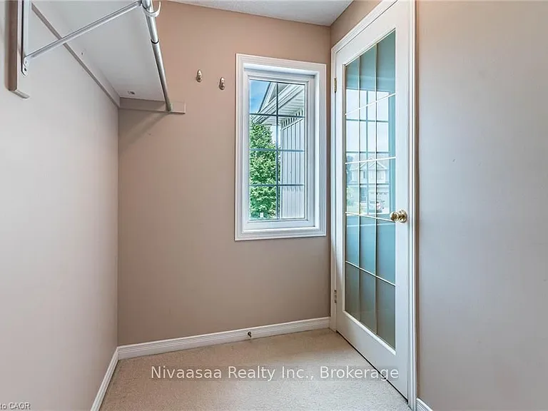 110 Activa Ave #D21 — Photo 25
