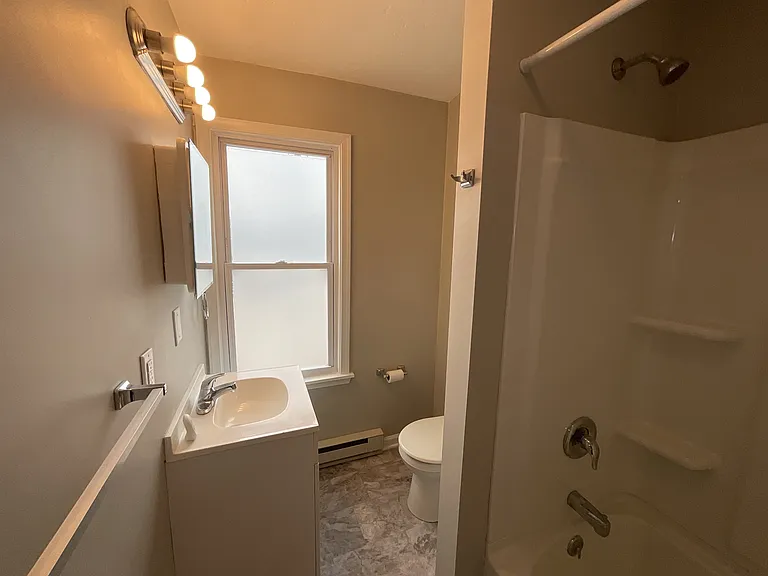 215 Fulton St — Photo 6