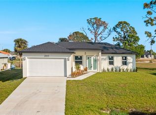 2013 NW 7th St, Cape Coral, FL 33993