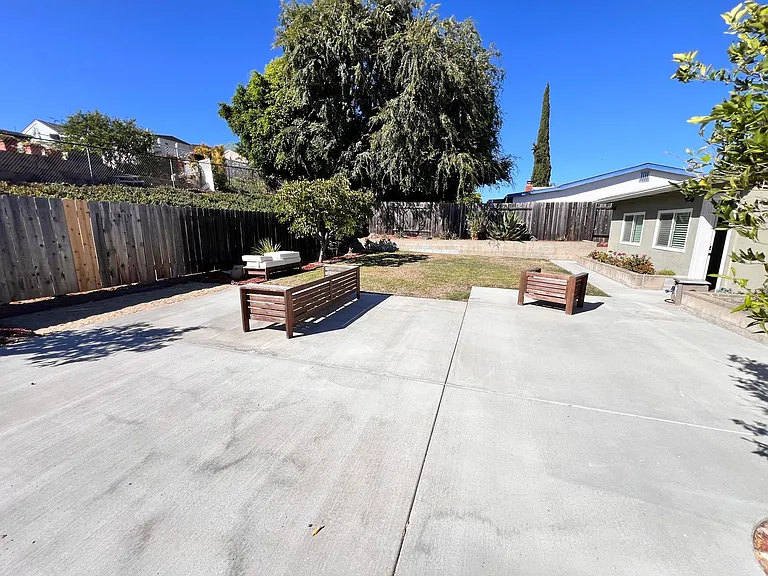 6946 Cowles Mountain Blvd — Photo 7