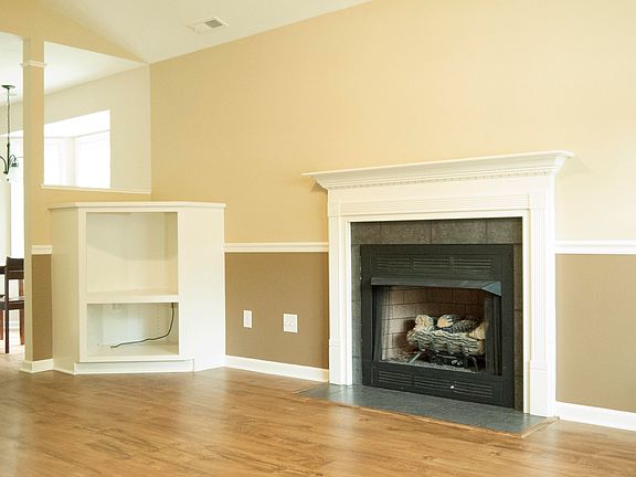 2nd image of 211 Forest Park Dr