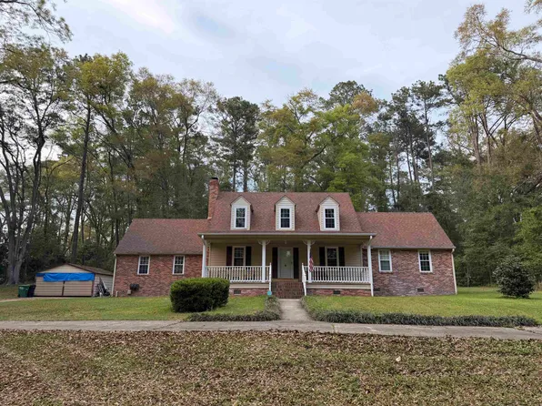 8152 Queen Anna Dr, Tallahassee, FL 32317