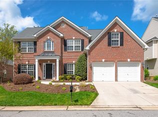 3555 Meadow Glen Ct, Clemmons, NC 27012