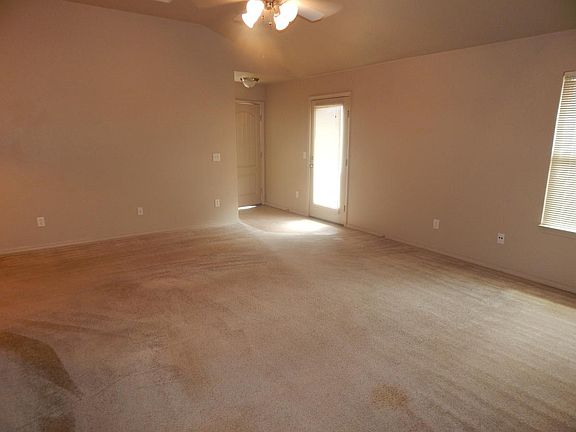 2nd image of 3609 Vanguard Dr