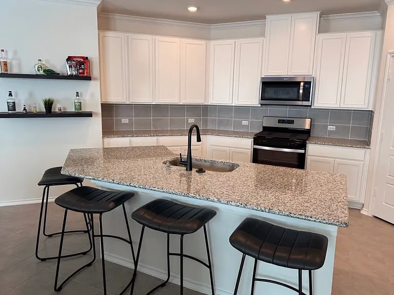 3922 La Contenta Ln — Photo 6