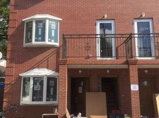 6723 185th St, Fresh Meadows, NY 11365