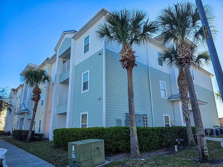 4920 Key Lime Dr #201 — Photo 1