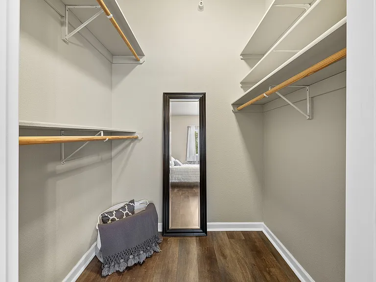 2bd 2ba - Premium Unit