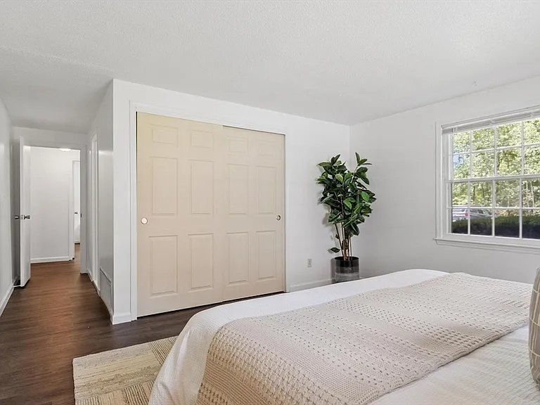 5 Elm St #1 — Photo 17