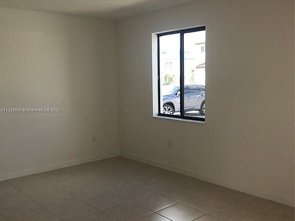 3rd image of 21451 NE 3rd Ct