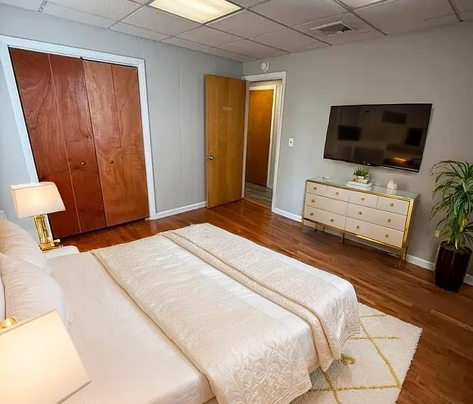 633 Orange St #1 — Photo 17