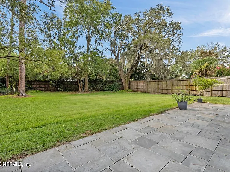 14352 Crystal Cove Dr S — Photo 34