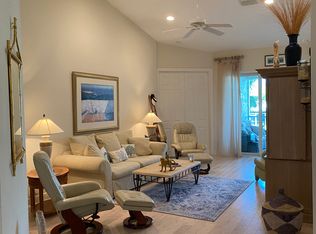 4610 Hawks Nest Dr APT 202, Naples, FL 34114