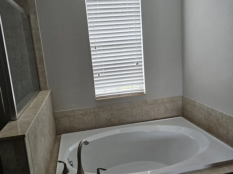 10125 Count Fleet Dr — Photo 10