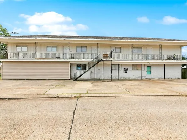 800 W Genie St, Chalmette, LA 70043