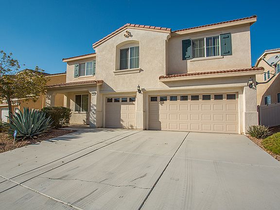 3rd image of 16626 Desert Willow St