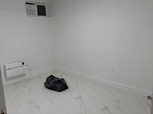(undisclosed Address), Brooklyn, NY 11234