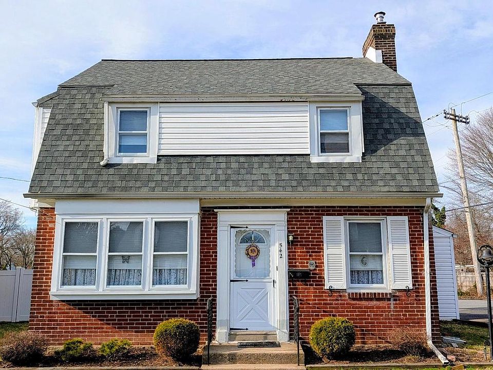 1st image of 542 Crumlynne Rd