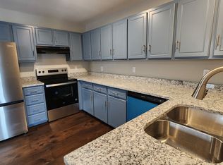 219 Chestnut St, Leavenworth, KS 66048