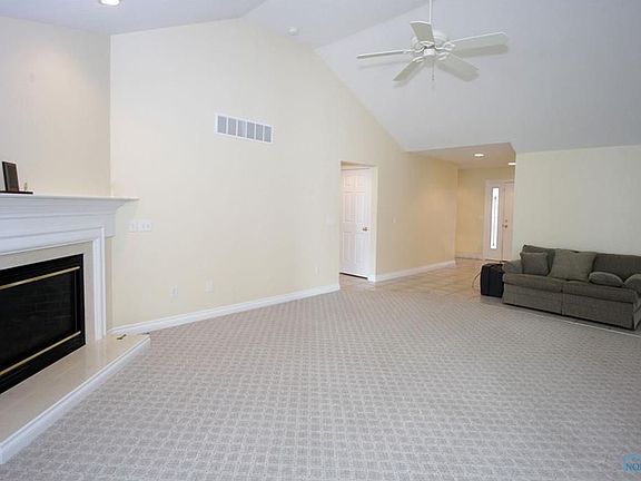4th image of 26315 E Wexford Dr