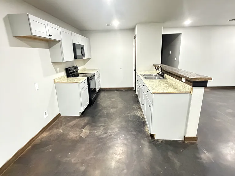 3228 Walnut Ave #A — Photo 3