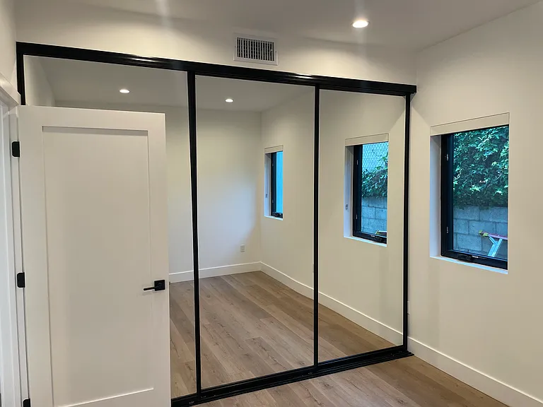 2527 Hermosa Ave — Photo 10