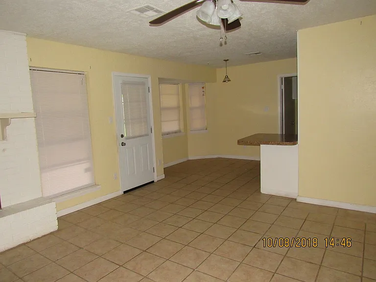 6906 SW Beta Ave — Photo 4