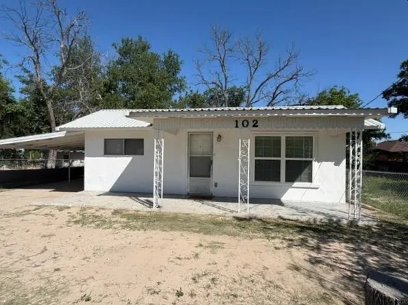 102 W Adobe St, Del Rio, TX 78840