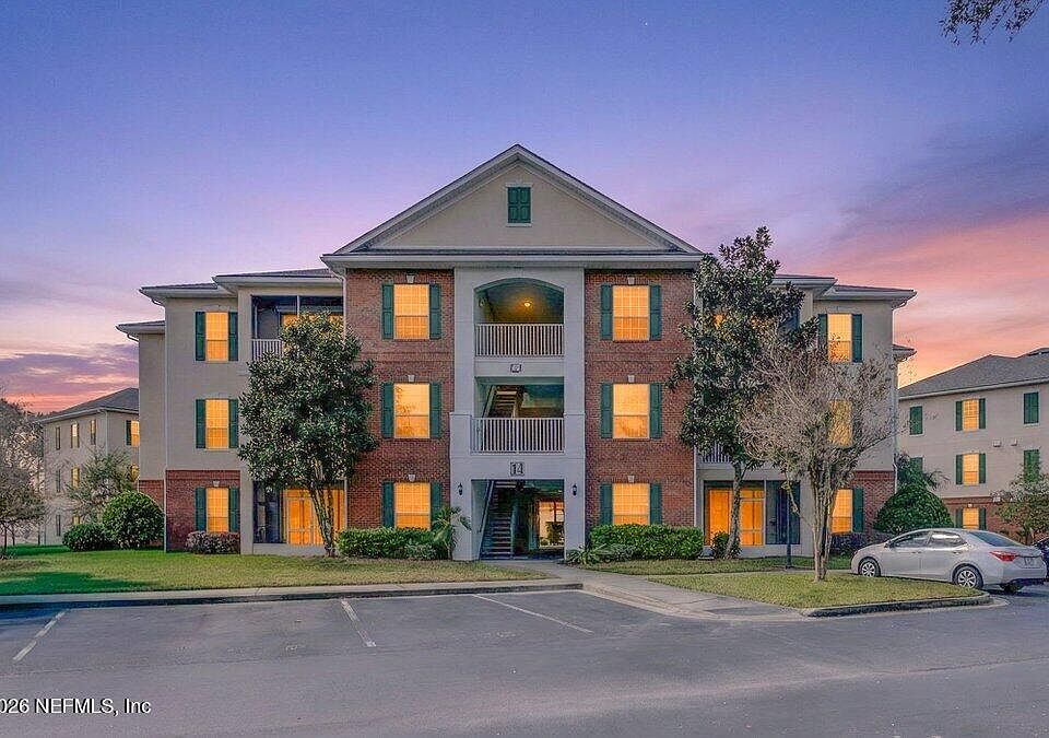 1st image of 785 OAKLEAF PLANTATION Parkway #1412