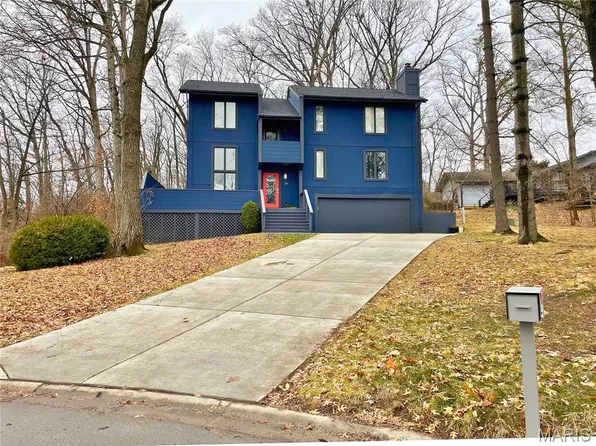 39 Metz Ct, Lake Saint Louis, MO 63367