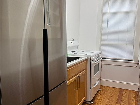 5th image of 143-145 Deane St #2