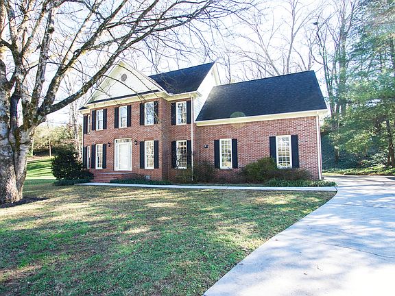 2nd image of 7012 Rotherwood Dr