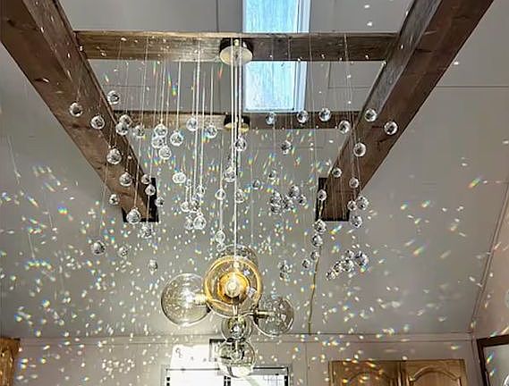 Light Flooding Through Skyli