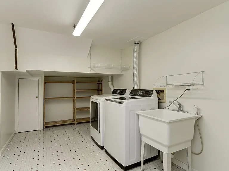 7133 Swansong Way — Photo 38